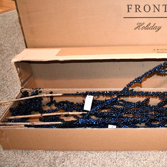 Frontgate Twig Berry Stems, Set of Six #185373   Add fresh color and texture to - Picture 4 of 8